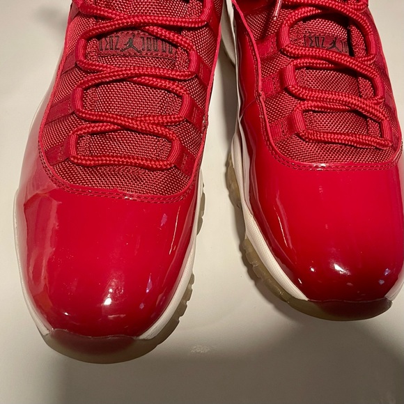 EUC!  Red Jordan 11 win like 96.  Size 11.5 - Picture 6 of 7